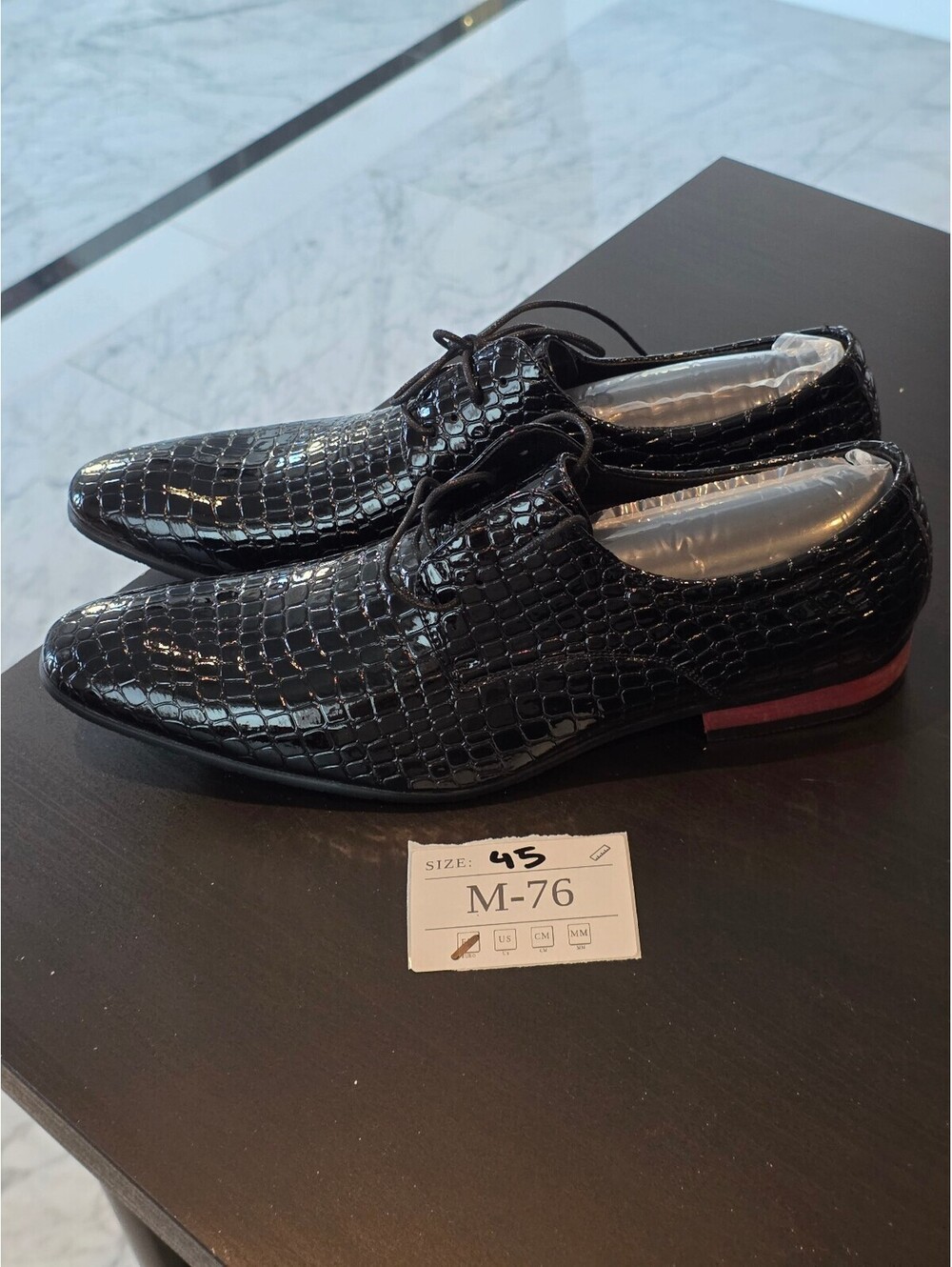 Men's Black Croc-Embossed Leather Dress Shoes